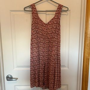Cute floral romper. In good condition.